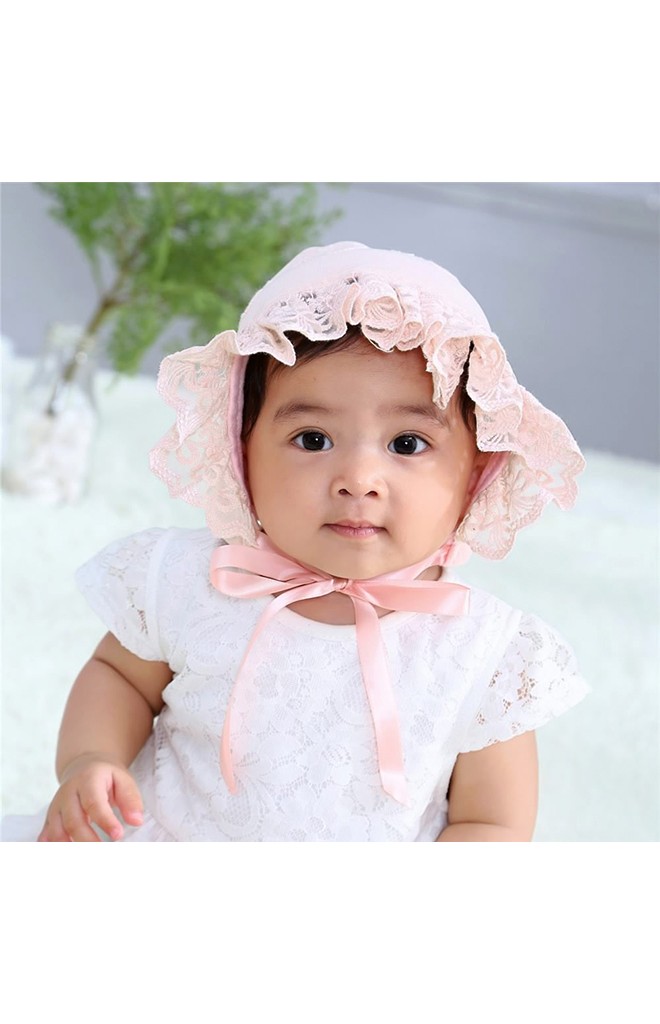 หมวกผูกคางสาวน้อยลายโบว์ด้านหน้าระบายลูกไม้