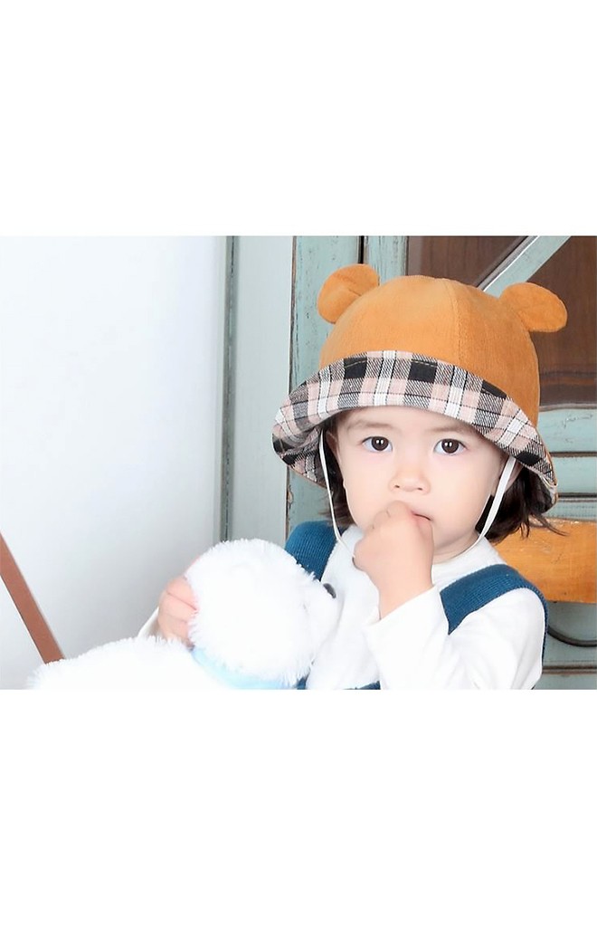 หมวก Bucket แต่งหูผ้าลูกฟูก ใต้ปีกหมวกลายสก๊อต
