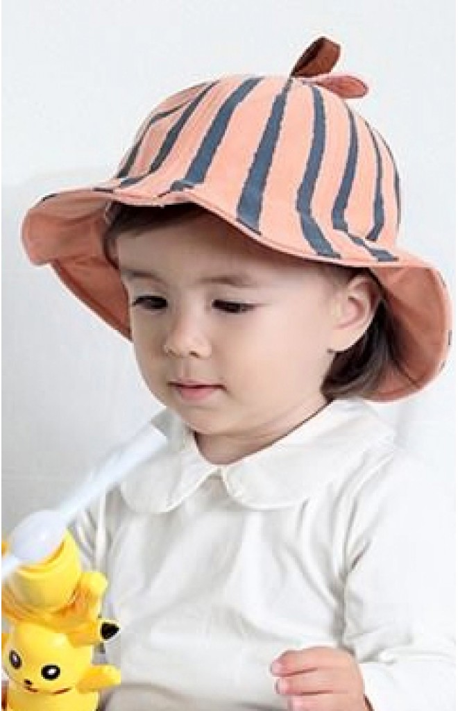 หมวกปีกรอบลายแตงโม ผ้าลูกฟูก KUKUJI หมวกปีกรอบลายแตงโม ผ้าลูกฟูก KUKUJI