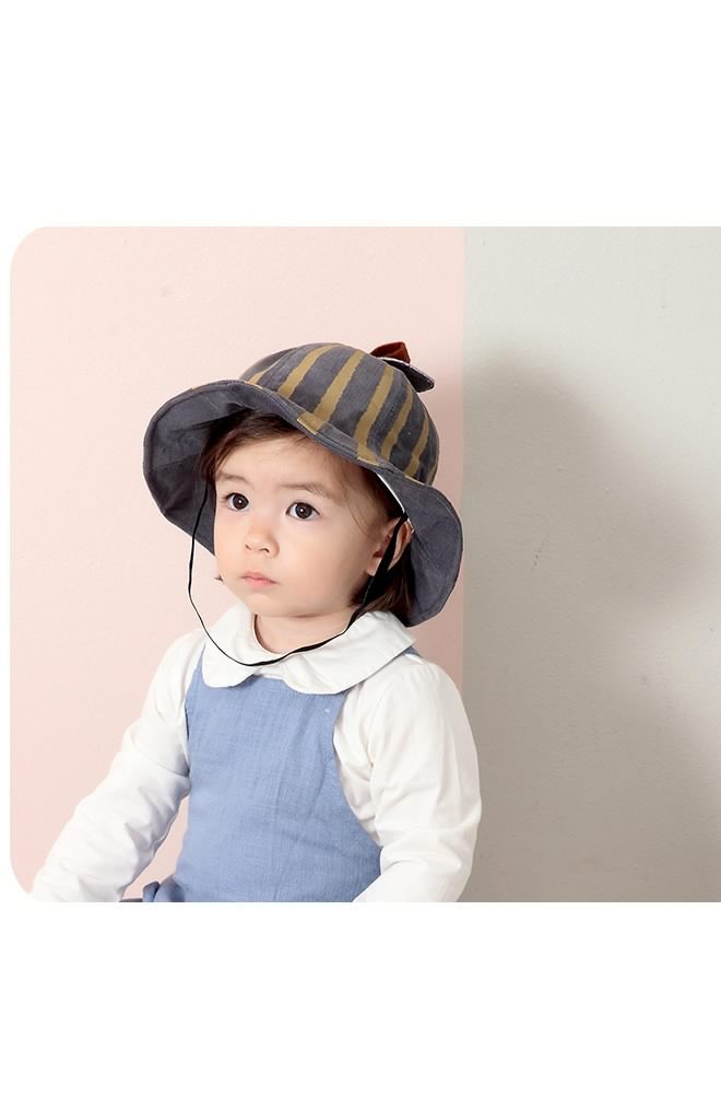 หมวกปีกรอบลายแตงโม ผ้าลูกฟูก KUKUJI