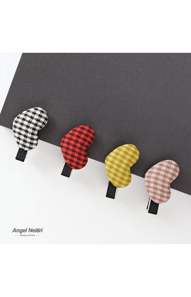 กิ๊บเด็กรูปหัวใจ 4 ชิ้น 4 สี ชมพนู้ด เหลือง แดง ขาว