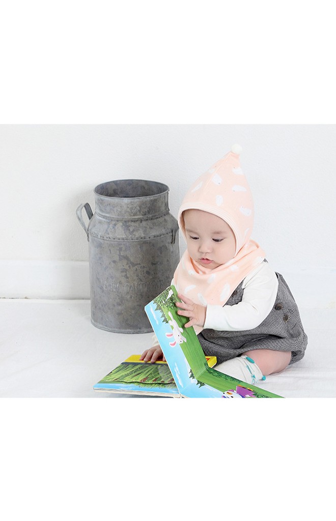 ผ้ากันเปื้อนสามเหลี่ยมลายขนนก อีกด้านลายทาง