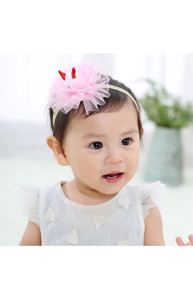 สายคาดผมผ้าโปร่งฟูสีชมพูแต่งตุ๊กตาขาว