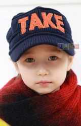 หมวกเด็ก TAKE แต่งตัวอักษรฟูๆ หมวกเด็กแนวเกาหลี