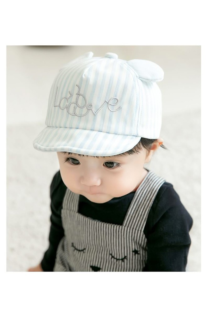 หมวกแก๊ปเด็กลายทางปักมิกกี้อักษร Love แต่งหูน่ารัก GZMM