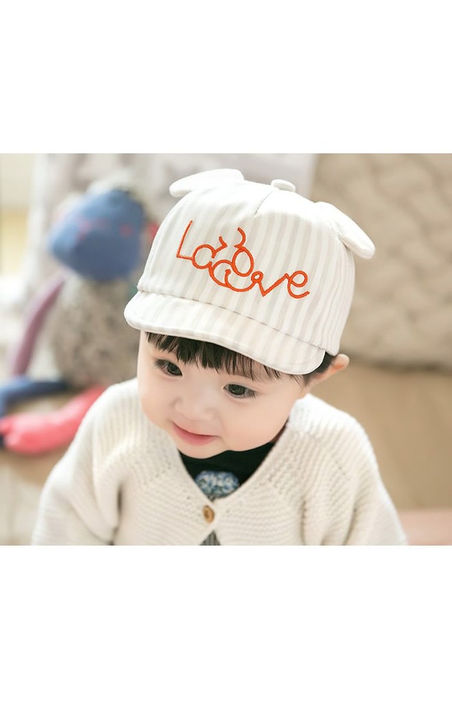 หมวกแก๊ปเด็กลายทางปักมิกกี้อักษร Love แต่งหูน่ารัก GZMM