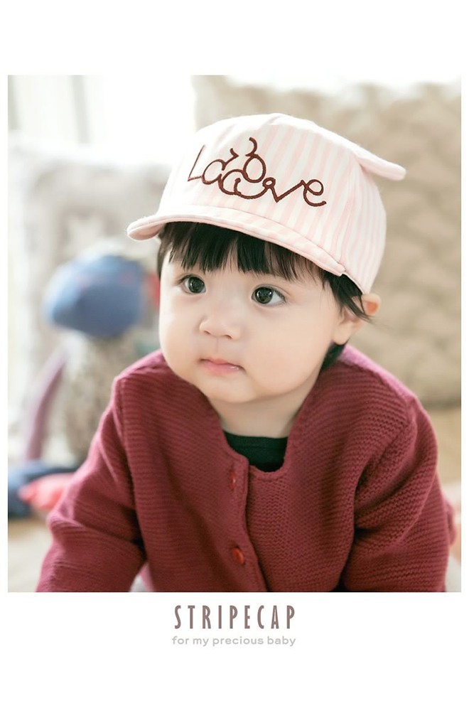 หมวกแก๊ปเด็กลายทางปักมิกกี้อักษร Love แต่งหูน่ารัก GZMM