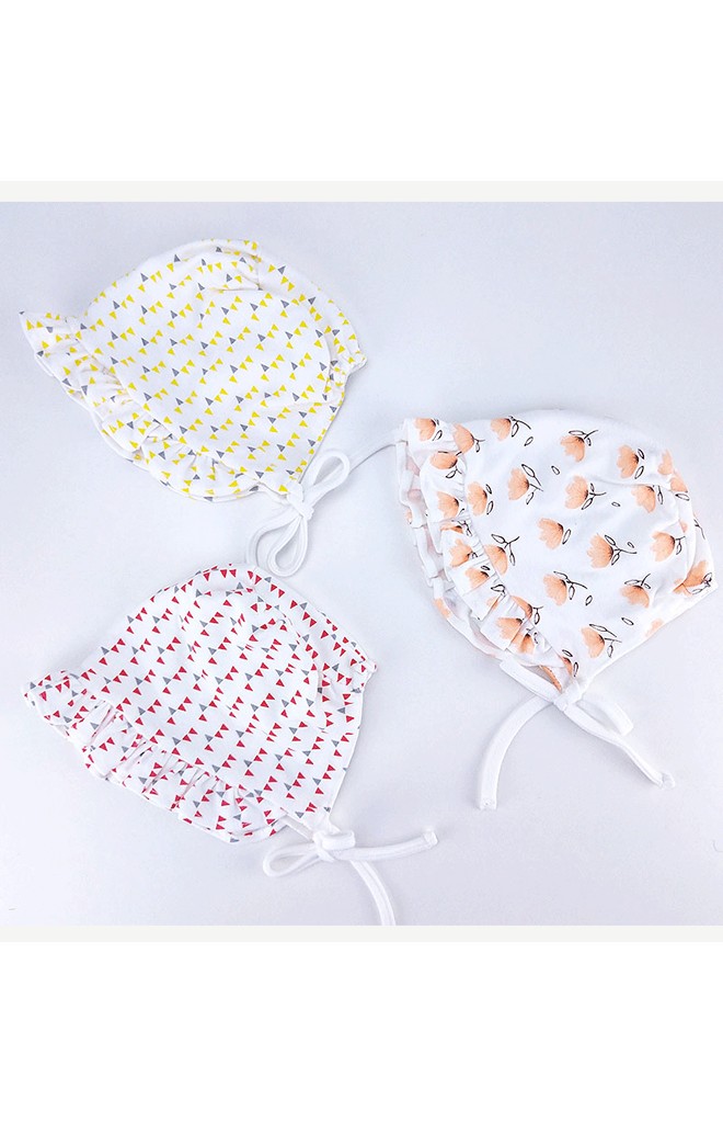 หมวกผูกคางเด็กลายดอกไม้ และ ลายสามเหลี่ยม ด้านหน้าระบายหวาน
