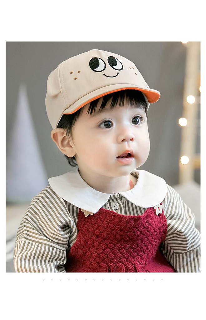 หมวกแก๊ปปักตาโตแต่งหูน่ารัก จาก GZMM