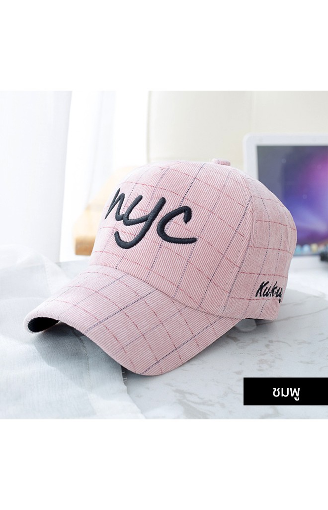 หมวกแก๊ปลูกฟูกลายตาราง ปัก nyc จาก KUKUJI