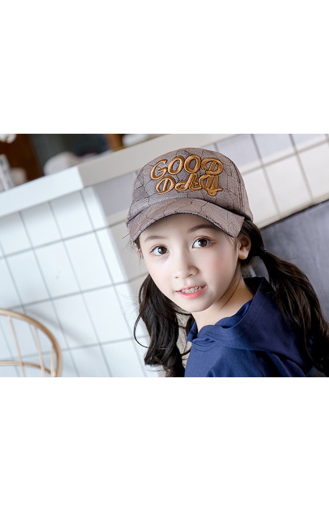 หมวกแก๊ปเด็กปัก GOOD DAY เนื้อผ้าลายเงาลื่น KUKUJI