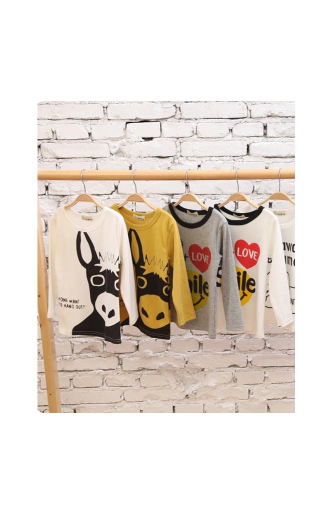 เสื้อยืดเด็กแขนยาว smile แต่งคอสีดำ