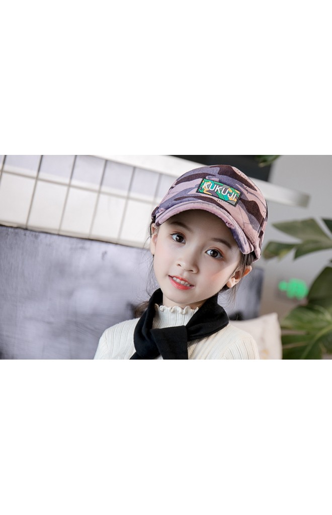 หมวกแก๊ปเด็กผ้ากำมะหยี่ลายพรางทหาร แต่งป้าย KUKUJI