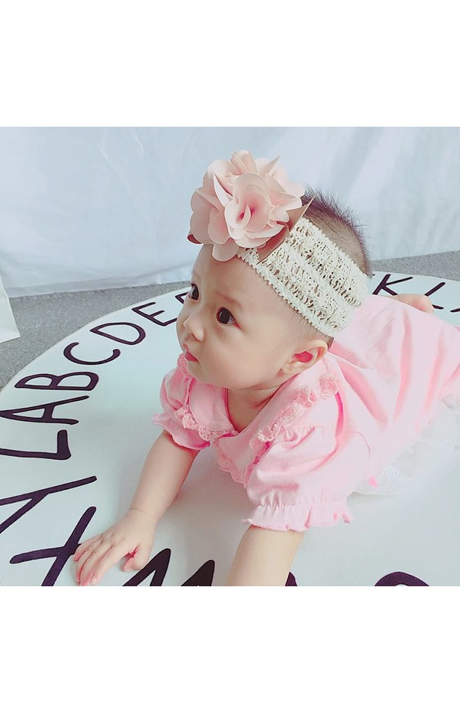 สายคาดผมดอกไม้สีส้มนู้ด สายลูกไม้ครีม