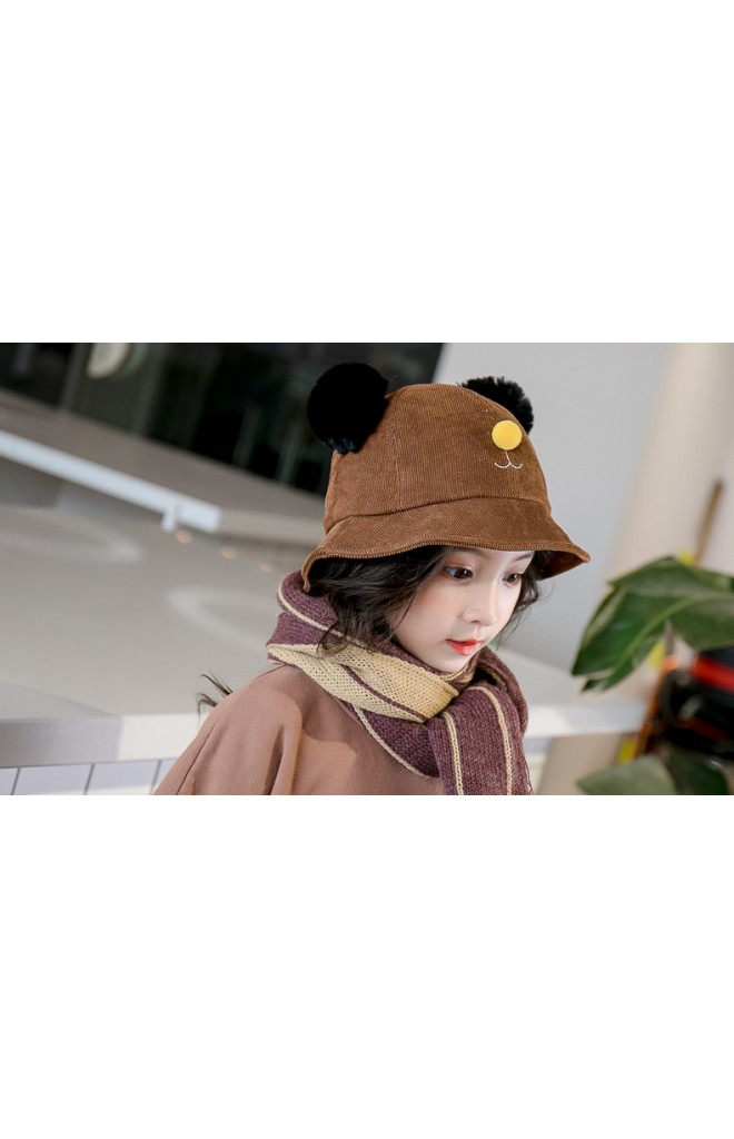 หมวก Bucket หน้าหมีผ้าลูกผูก แต่งหูปอมปอม KUKUJI