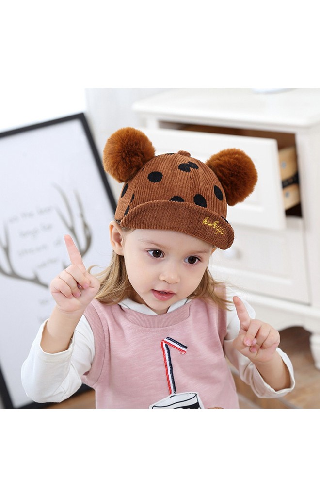 หมวกแก๊ปผ้าลูกฟูกลายจุดแต่งปอมปอมน่ารัก KUKUJI