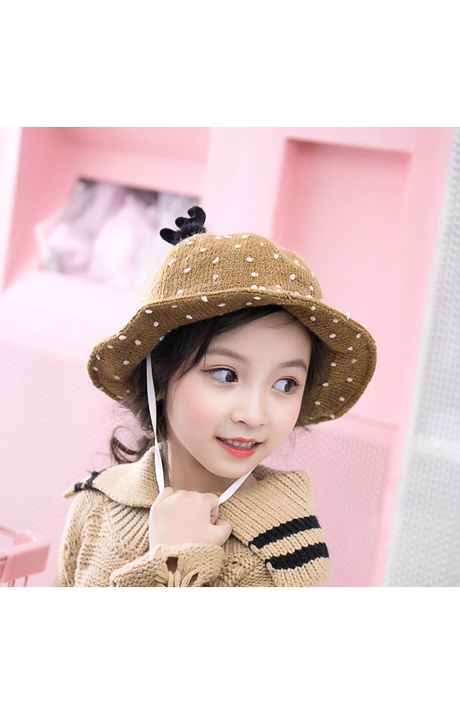 หมวกกวางผ้าทอจุดขาว จาก KUKUJI