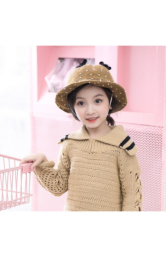 หมวกกวางผ้าทอจุดขาว จาก KUKUJI