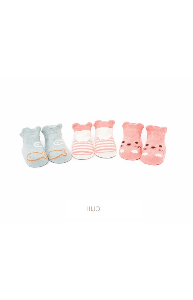 ถุงเท้าเด็กลายน่ารักๆ แพ็ค 3 คู่ สีสวย มีกันลื่น