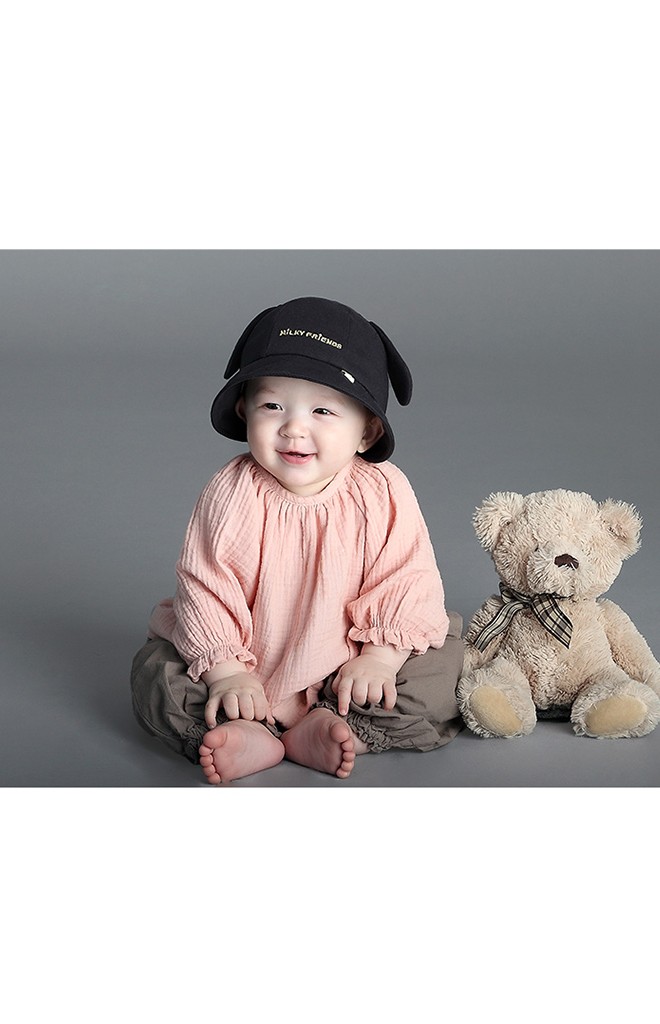 หมวกปีกรอบแต่งหู ปัก MiLKY FRiENDS