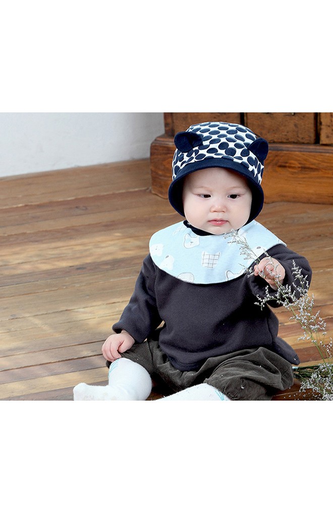 ผ้ากันเปื้อนเด็กแบบโค้งลายน่ารัก