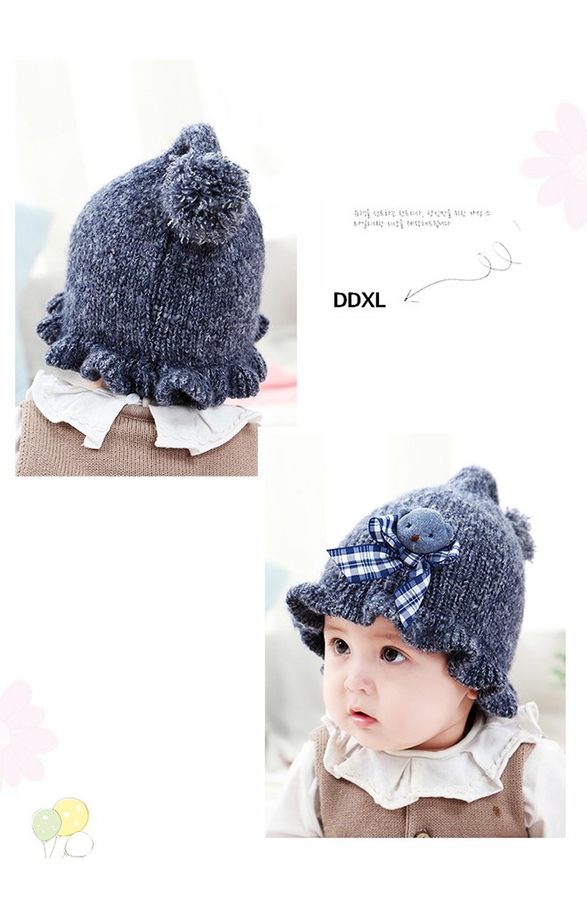 หมวกไหมพรมเด็กหญิงขอบหมวกระบาย แต่งหมีน้อยนูนน่ารัก