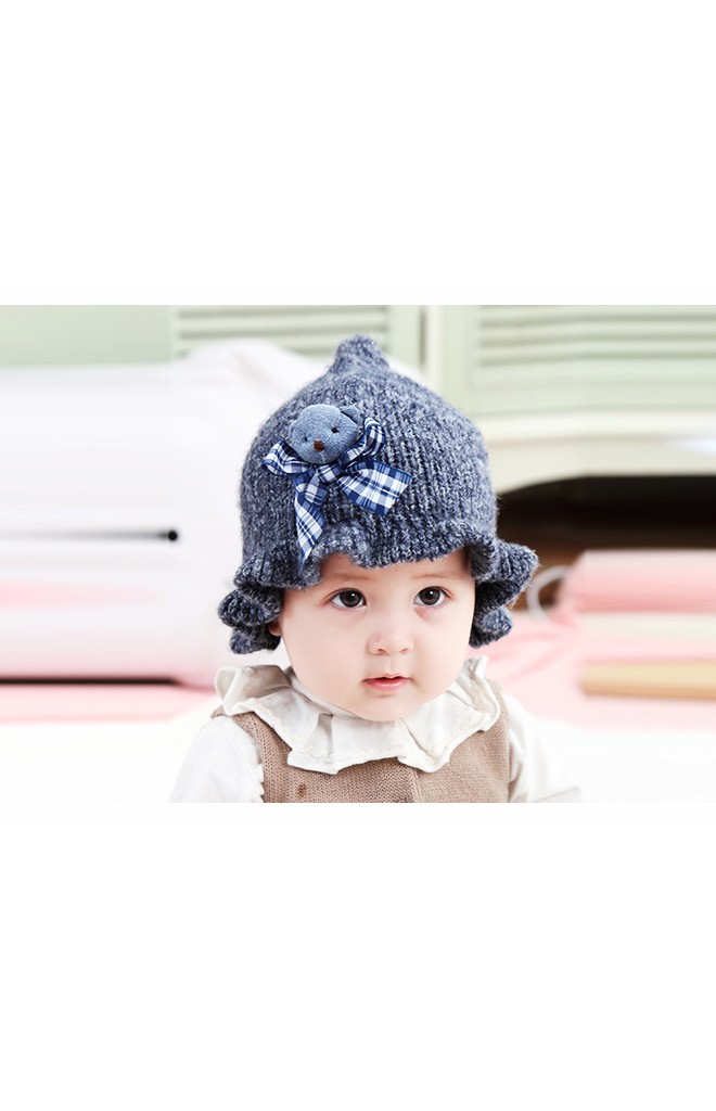 หมวกไหมพรมเด็กหญิงขอบหมวกระบาย แต่งหมีน้อยนูนน่ารัก