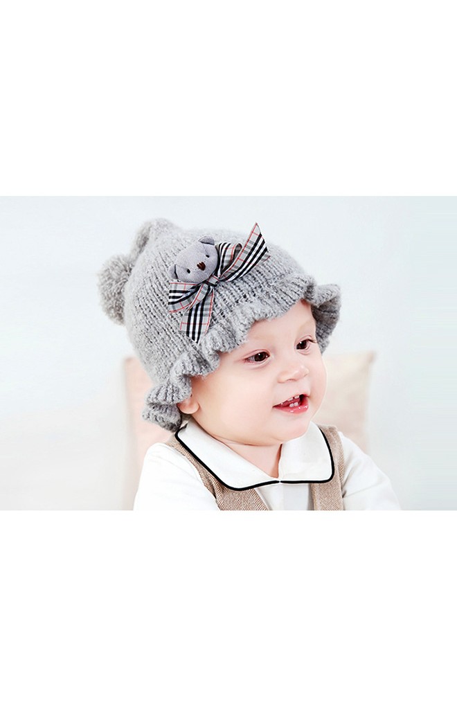 หมวกไหมพรมเด็กหญิงขอบหมวกระบาย แต่งหมีน้อยนูนน่ารัก