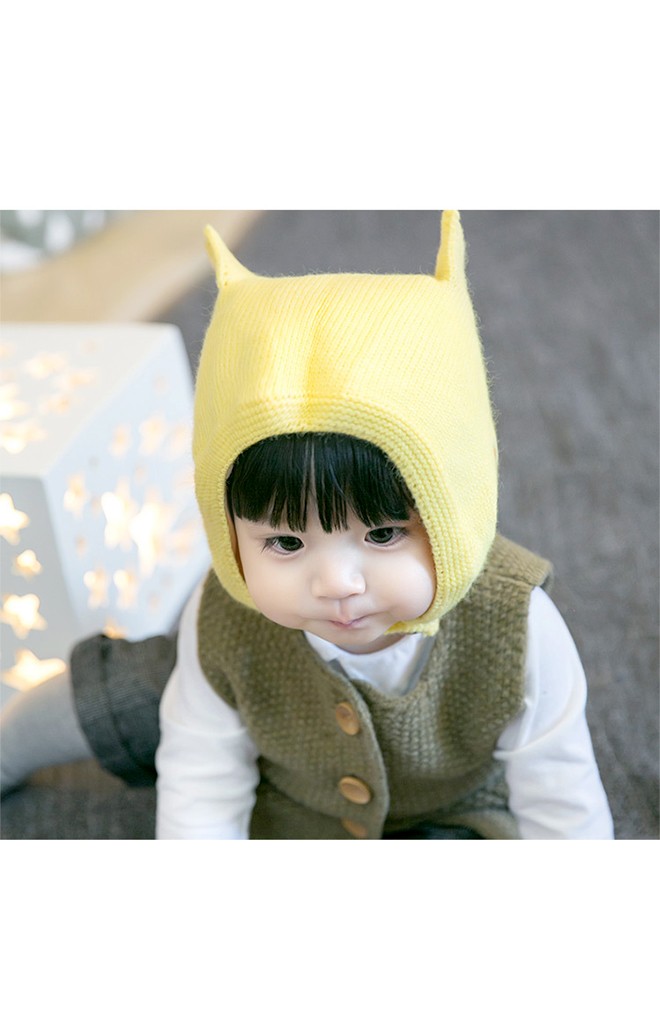 หมวกไหมพรมแมวน้อยหูตั้ง มีสายคล้องติดกระดุมใต้คาง GZMM