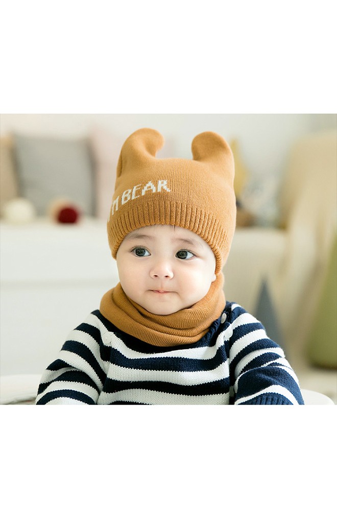 เซ็ตหมวกไหมพรมหูตั้ง อักษร I M BEAR มาพร้อมผ้าสวมคอ GZMM