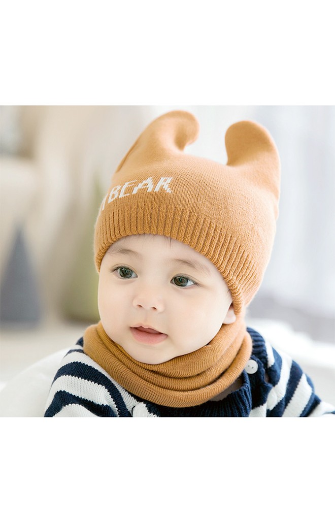 เซ็ตหมวกไหมพรมหูตั้ง อักษร I M BEAR มาพร้อมผ้าสวมคอ GZMM