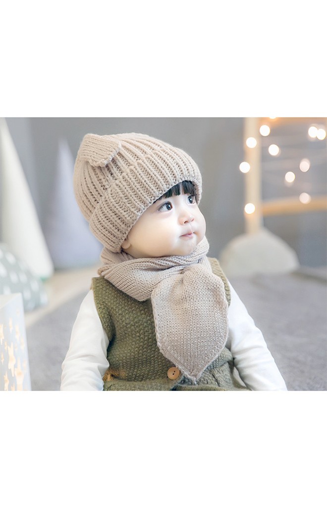 เซ็ตหมวกไหมด้านบนสายผูกยาวน่ารัก พร้อมผ้าพันคอ GZMM