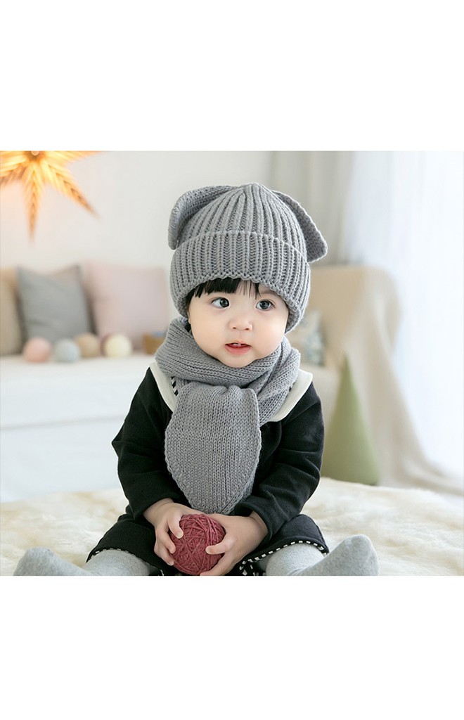 เซ็ตหมวกไหมด้านบนสายผูกยาวน่ารัก พร้อมผ้าพันคอ GZMM