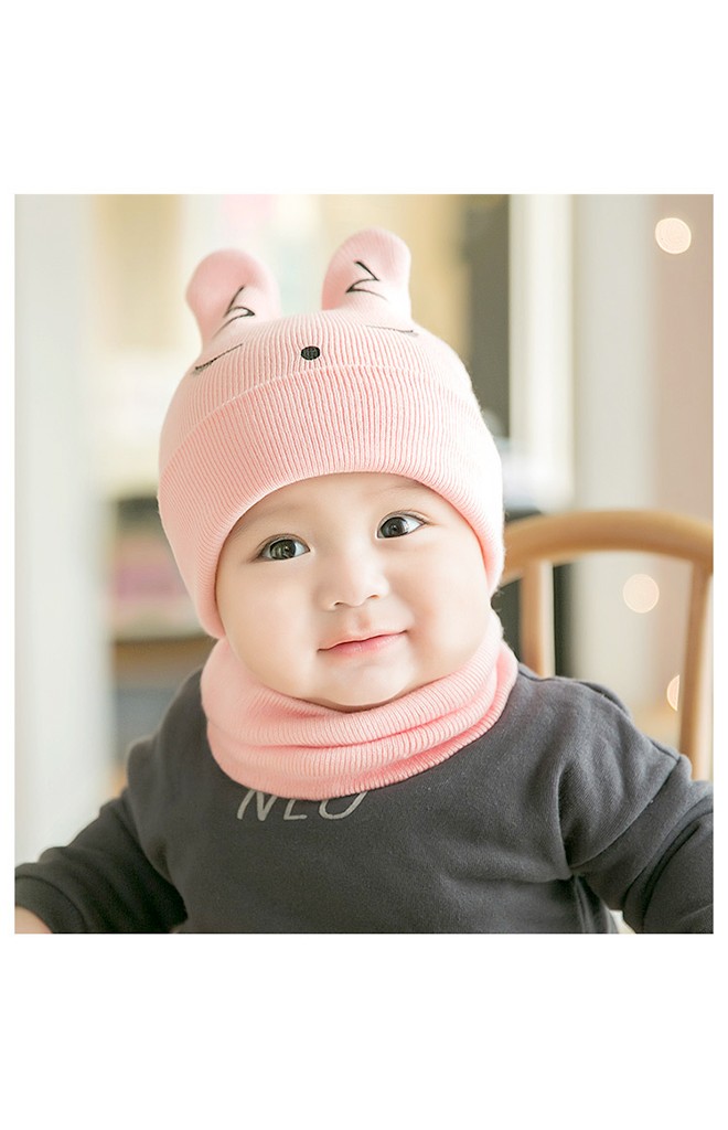 เซ็ตหมวกกระต่ายน้อยมาพร้อมผ้าสวมคอ จาก GZMM