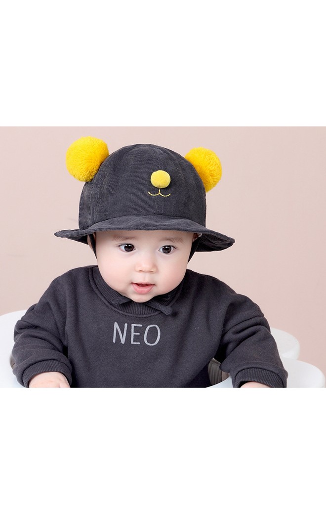 หมวกหมีน้อยปีกกว้างแต่งปอมน่ารัก ผ้าลูกฟูก