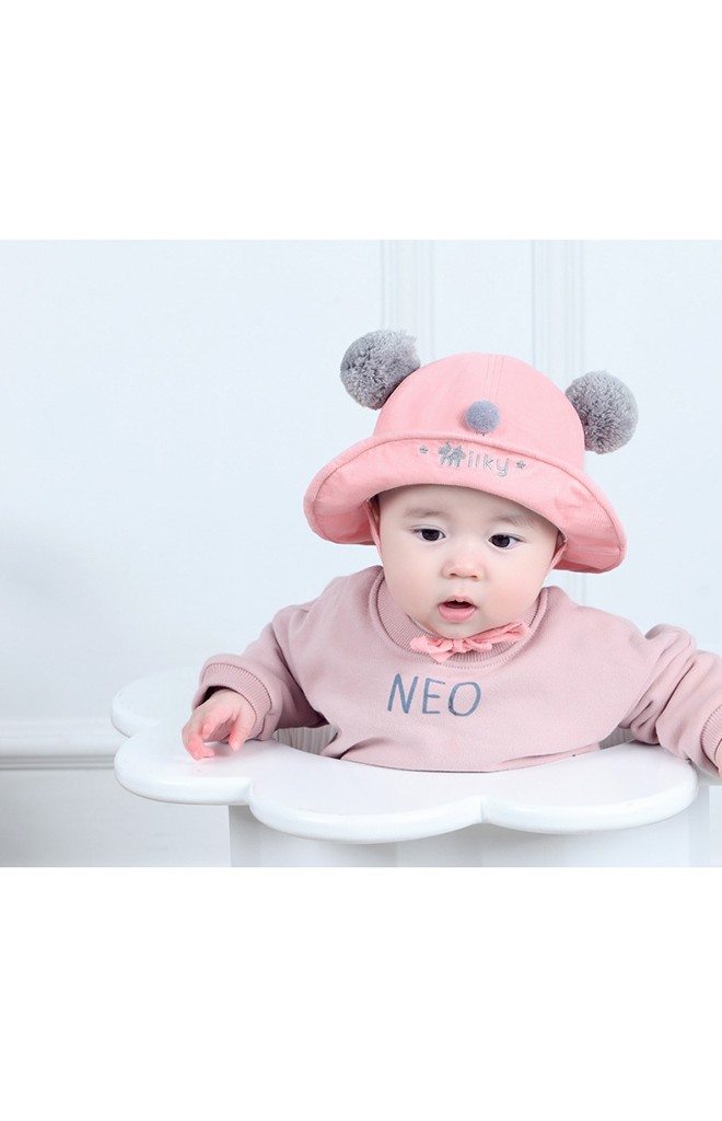 หมวกหมีน้อยปีกกว้างแต่งปอมน่ารัก ผ้าลูกฟูก