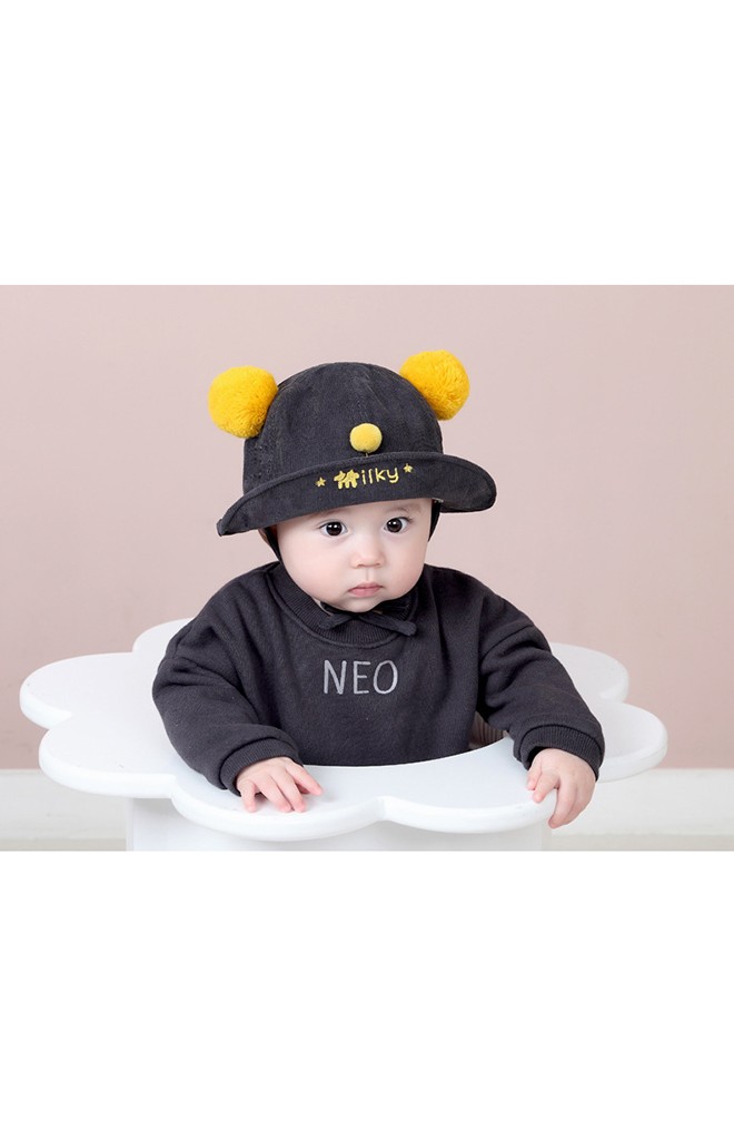 หมวกหมีน้อยปีกกว้างแต่งปอมน่ารัก ผ้าลูกฟูก