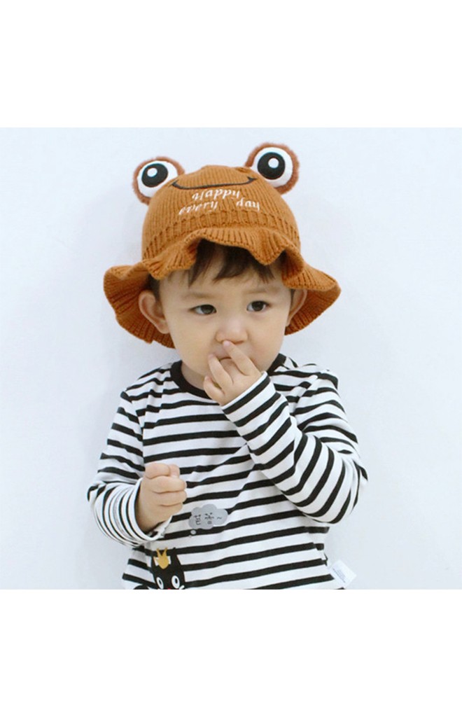 หมวกปีกรอบไหมพรมกบยิ้ม ปัก Happy every day