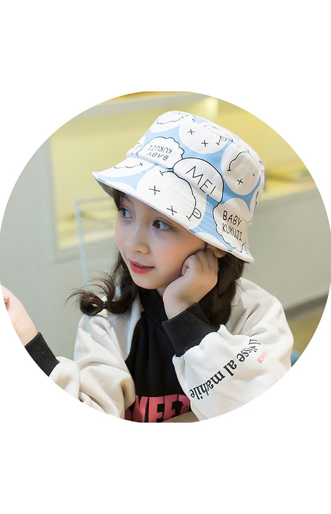 หมวก Bucket ลายหน้ายิ้มสกรีนอักษร จาก KUKUJI