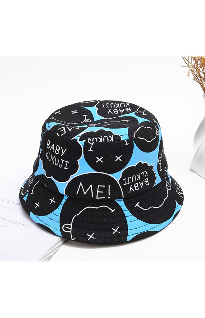 หมวก Bucket ลายหน้ายิ้มสกรีนอักษร จาก KUKUJI