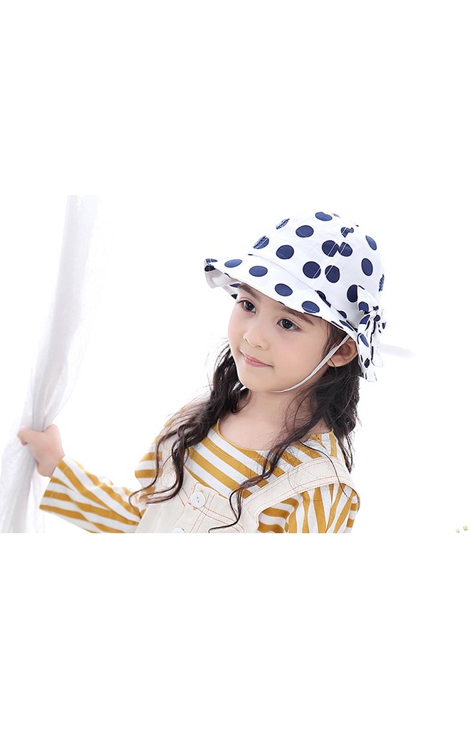 หมวก Bucket ลายจุดแต่งโบว์น่ารัก มีสายยืดคล้องใต้คาง KUKUJI