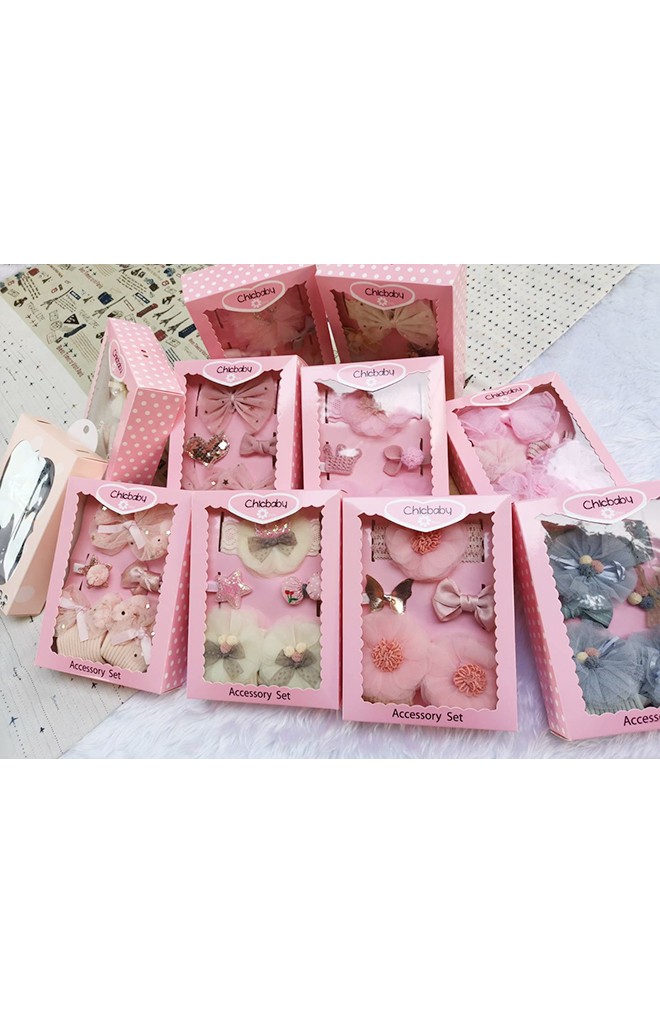 เซ็ตรับขวัญเซ็ต 4 ชิ้น โทนสีครีม ถุงเท้าแต่งดอกไม้ผูกโบว์ ผ้าคาดผมมงกุฎและกิ๊บโบว์นูน กิ๊บดาว
