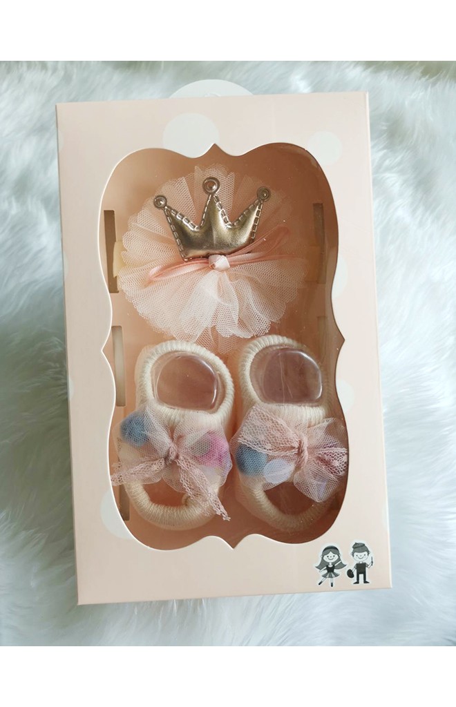 เซ็ตรับขวัญ ถุงเท้า+สายคาดผม มาในกล่องสวยงาม