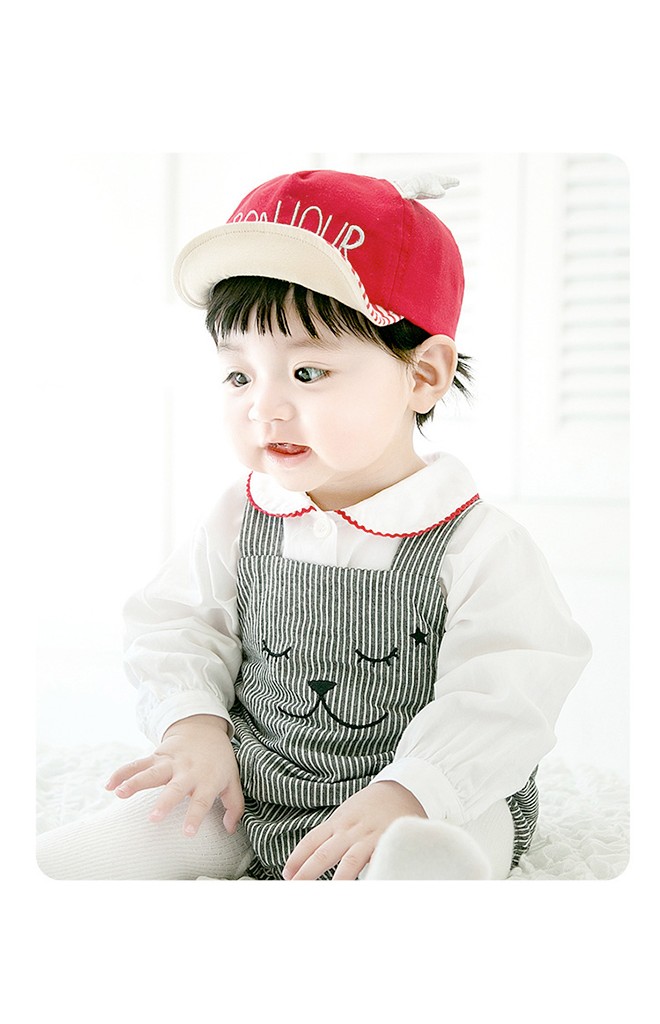 หมวกแก๊ปเด็ก ปัก BONJOUR จาก GZMM