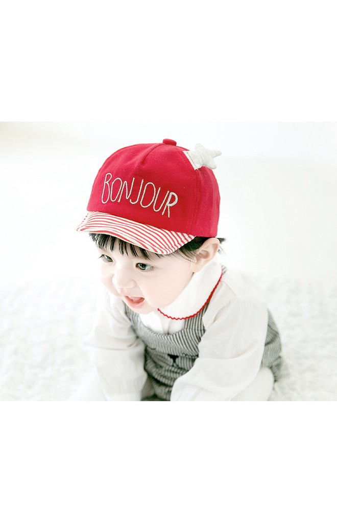 หมวกแก๊ปเด็ก ปัก BONJOUR จาก GZMM