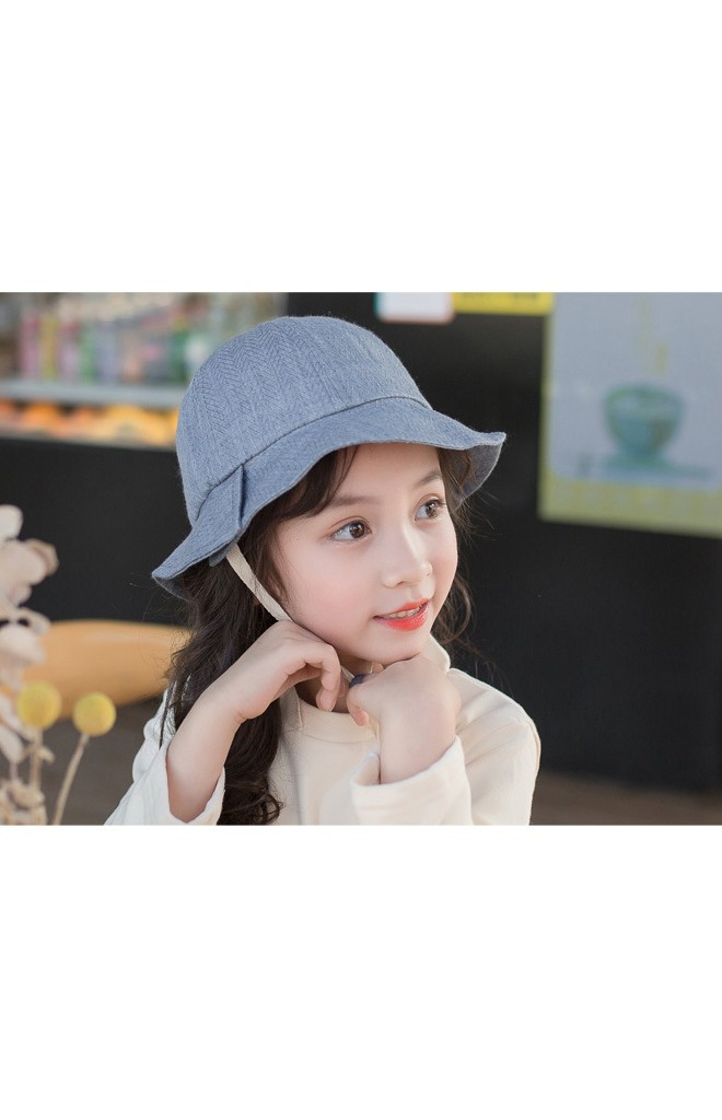 หมวกปีกรอบผ้าฝ้าย ด้านข้างปีกหมวกซ้อนกัน จาก KUKUJI