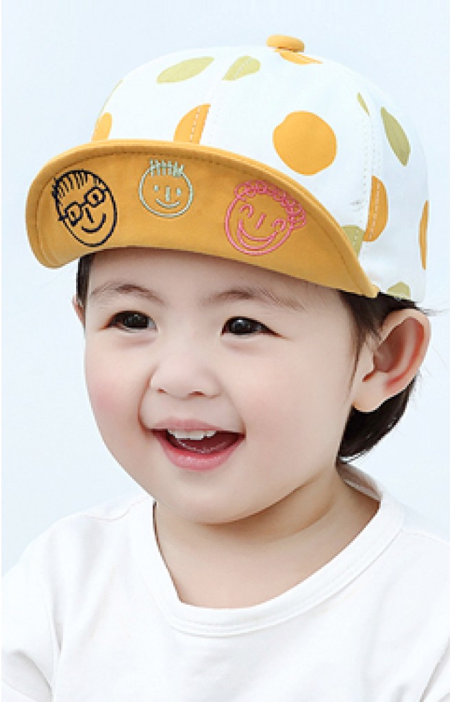 หมวกแก๊ปลายจุด ใต้ปีกหมวกปักการ์ตูนยิ้ม พ่อ แม่ ลูก KUKUJI หมวกแก๊ปลายจุด ใต้ปีกหมวกปักการ์ตูนยิ้ม พ่อ แม่ ลูก KUKUJI