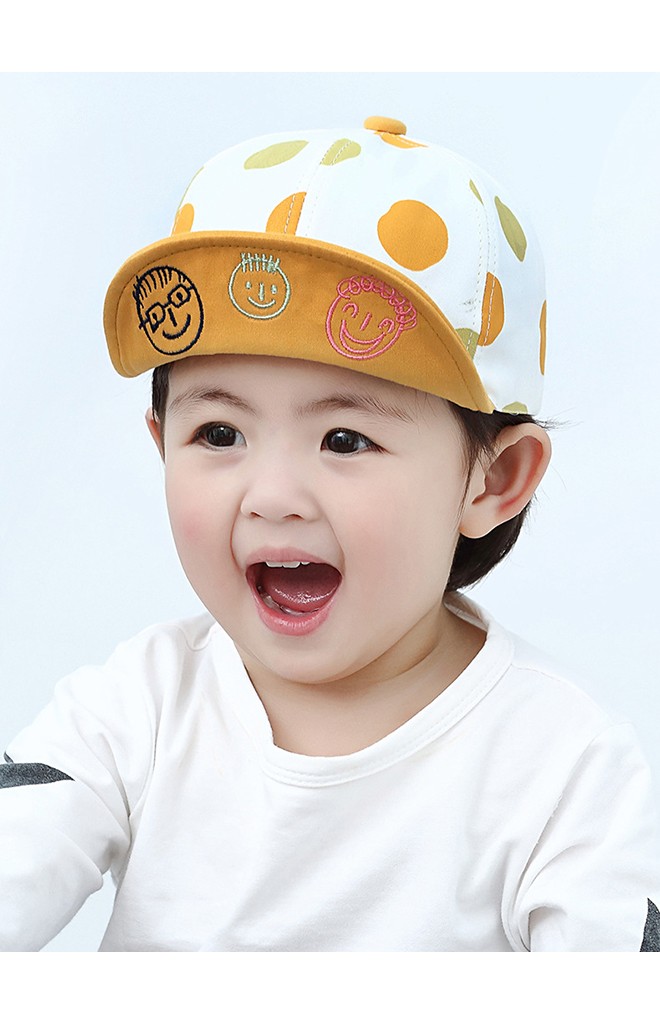 หมวกแก๊ปลายจุด ใต้ปีกหมวกปักการ์ตูนยิ้ม พ่อ แม่ ลูก KUKUJI