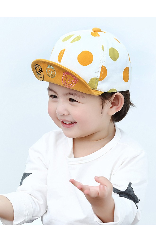 หมวกแก๊ปลายจุด ใต้ปีกหมวกปักการ์ตูนยิ้ม พ่อ แม่ ลูก KUKUJI
