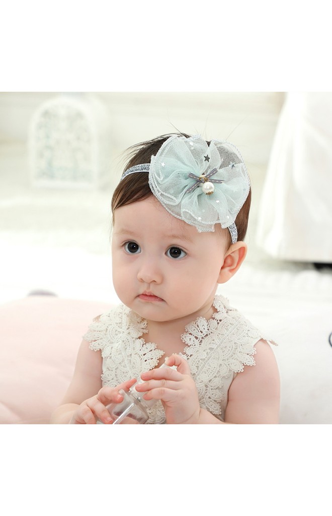 ผ้าคาดผมโบว์ระบายหวานลายดาว ตรงกลางแต่งมุกเทียม